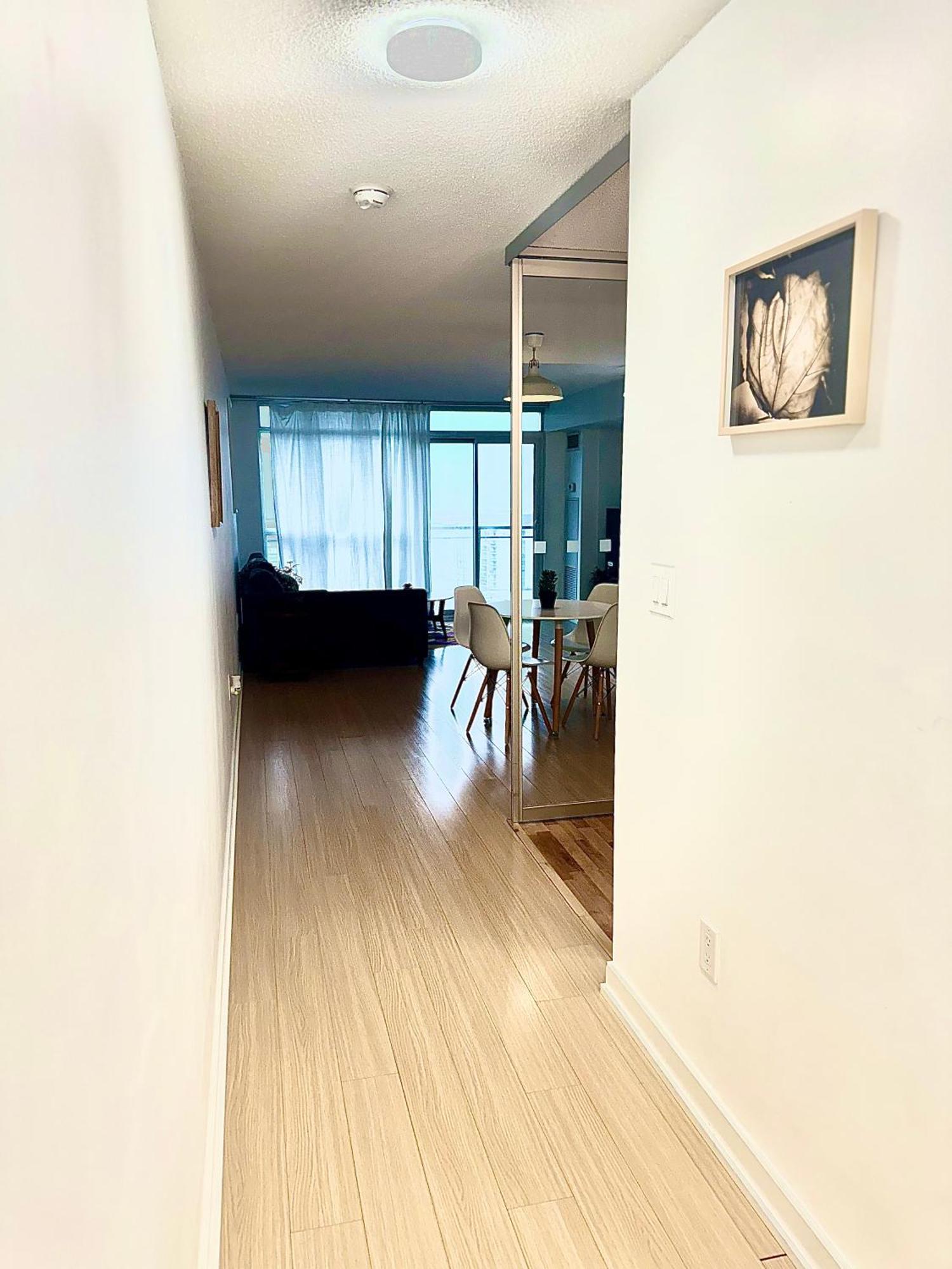 Lush Condo By Cntower - Free Parking 多伦多 外观 照片